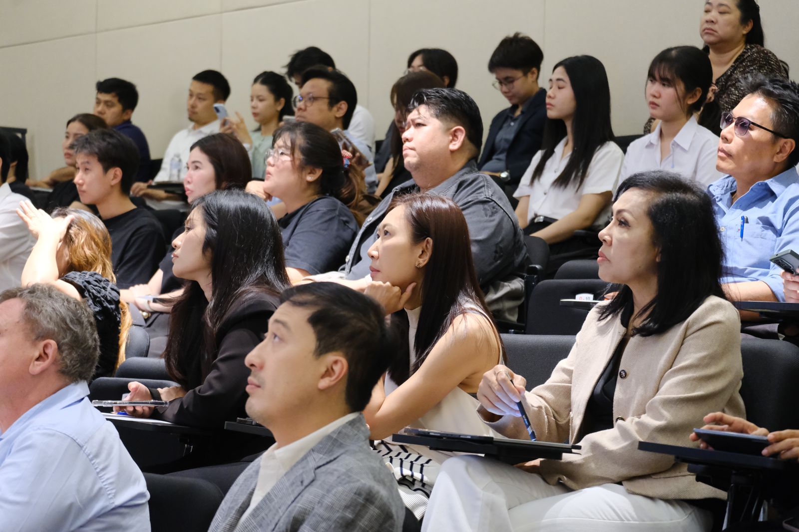 ผู้เข้าร่วมจากแบรนด์ ผู้ผลิต และสถาบันวิจัย