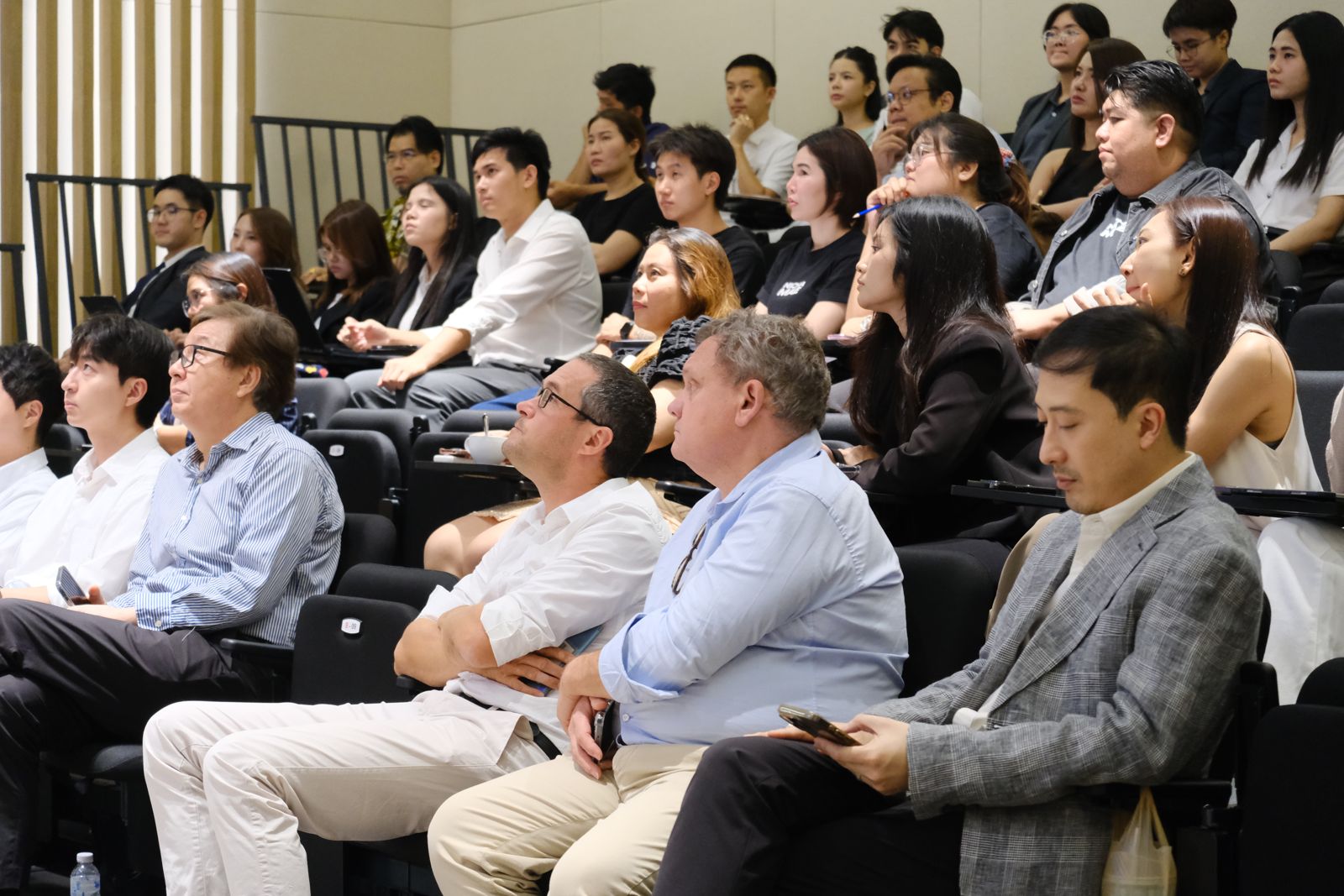 ทีม ITERG ร่วมฟังการบรรยายของวิทยากรไทย