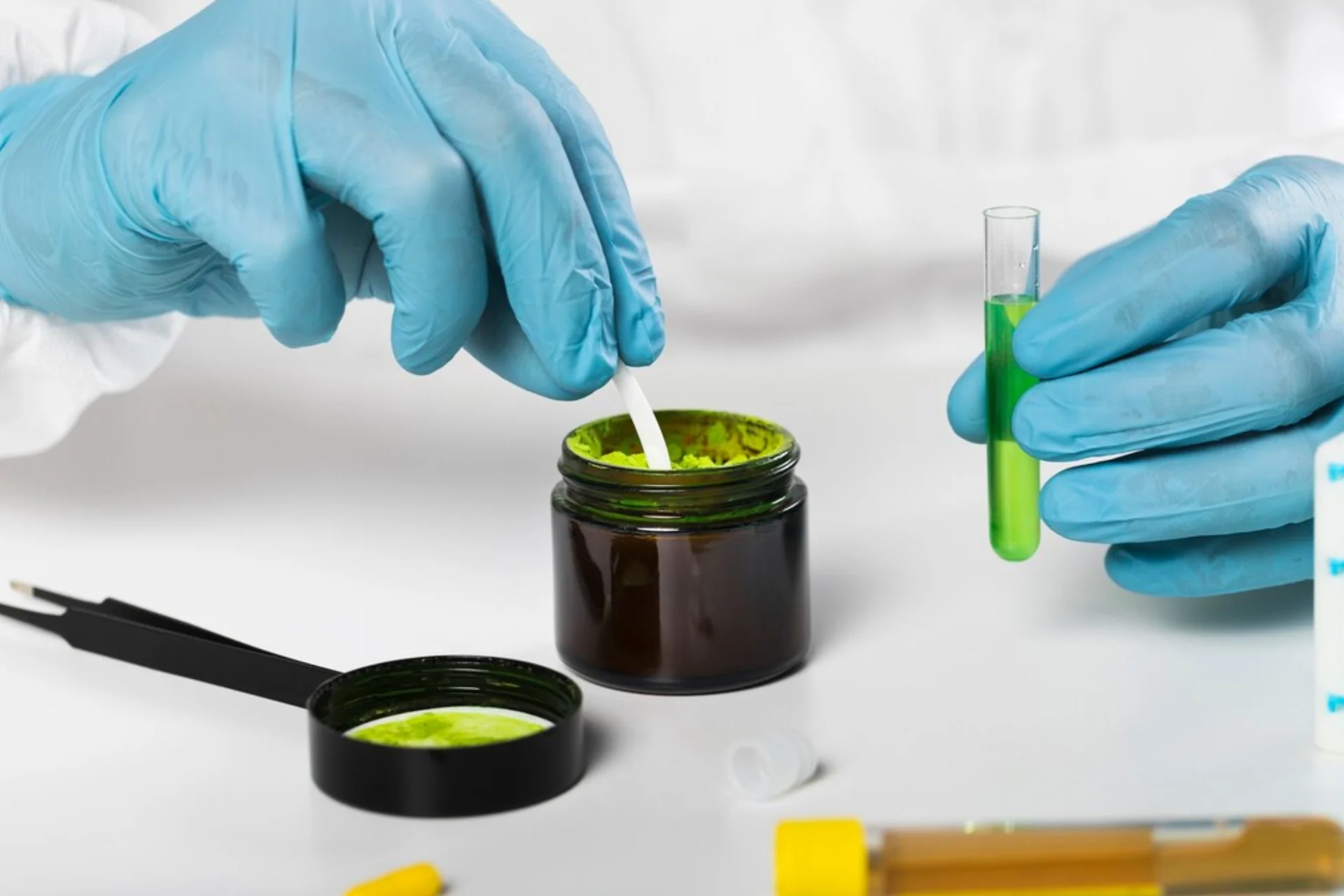 บริการพัฒนาสูตรผลิตภัณฑ์เสริมอาหารประเภทผงชงดื่ม (Powder Product Development) – ยกระดับแบรนด์ด้วยนวัตกรรม “ผงชงดื่ม” บริการพัฒนาสูตรผลิตภัณฑ์เสริมอาหารประเภทผงชงดื่ม (Powder Product Development) – ยกระดับแบรนด์ด้วยนวัตกรรม “ผงชงดื่ม”