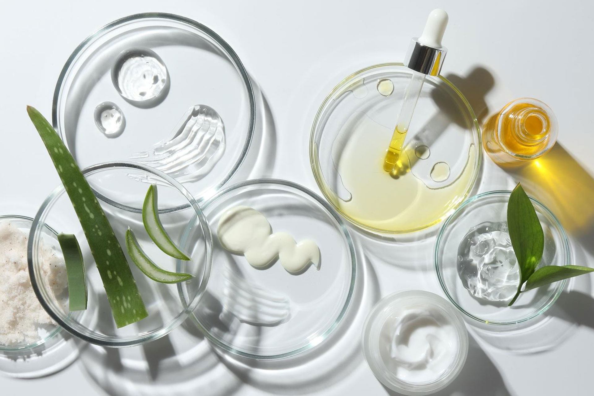 บริการจัดทำ ISO 16128 สำหรับการคำนวณความเป็นธรรมชาติของสูตรเครื่องสำอาง