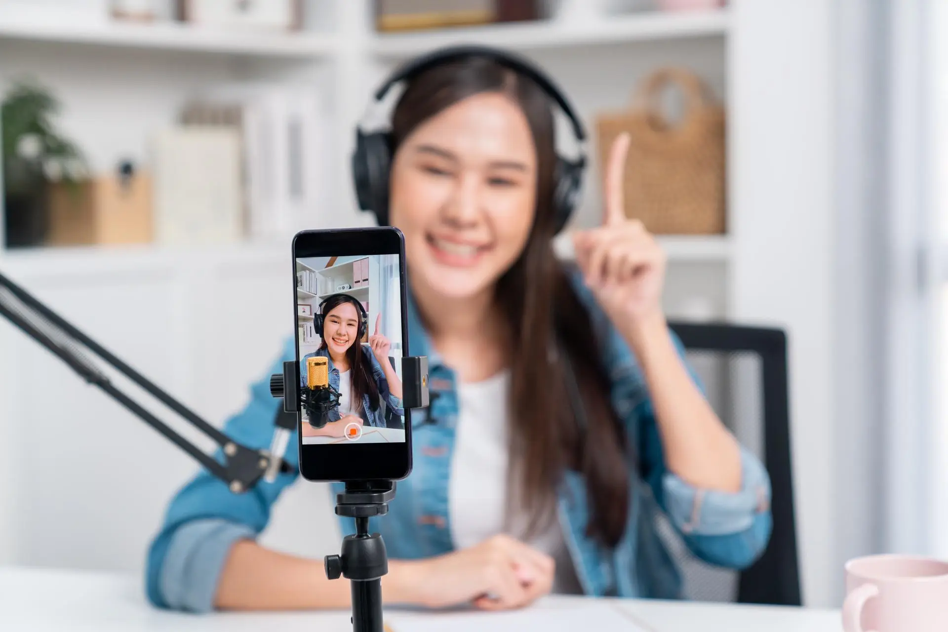 TIBD บริการรับเขียนสคริปต์วิดีโอ : สร้างบท TikTok, YouTube และ Corporate Video โดยมืออาชีพ พร้อมถ่ายทำได้จริง