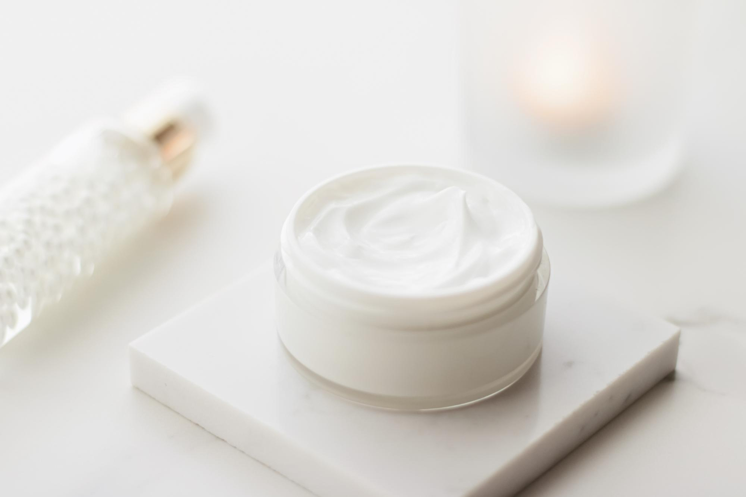 บริการทดสอบครีม เซรั่ม โลชั่น และเจล (Cream/Gel/Serum/Lotion Stability) บริการทดสอบครีม เซรั่ม โลชั่น และเจล (Cream/Gel/Serum/Lotion Stability)