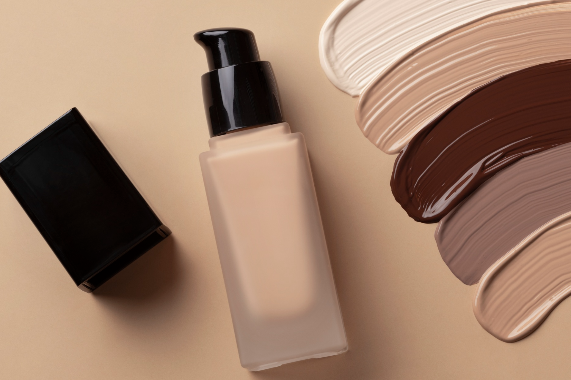 บริการทดสอบความคงตัวเครื่องสำอางสี (Color Cosmetics Stability Testing): ลิปสติก รองพื้น และเครื่องสำอางสี