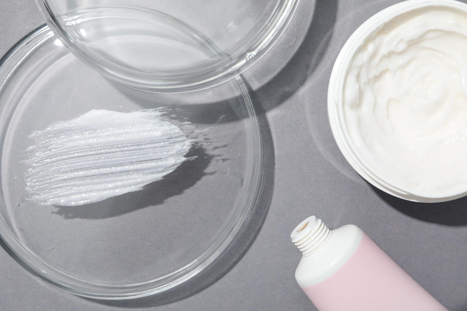 บริการทดสอบประสิทธิภาพสารกันเสีย (Preservative Efficacy Test: PET) ตาม ISO 11930 และ USP 51 บริการทดสอบประสิทธิภาพสารกันเสีย (Preservative Efficacy Test: PET) ตาม ISO 11930 และ USP 51