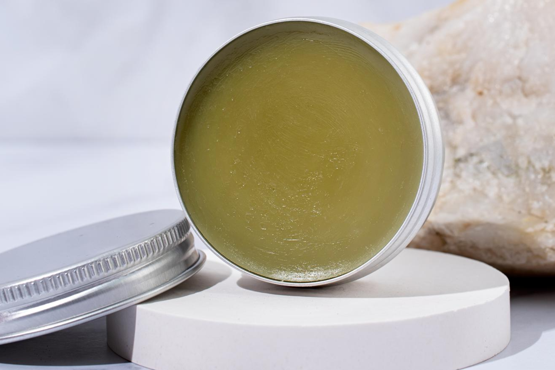 บริการทดสอบความคงตัวยาหม่องสมุนไพร (Herbal Balm) และเจลสมุนไพร (Herbal Gel) บริการทดสอบความคงตัวยาหม่องสมุนไพร (Herbal Balm) และเจลสมุนไพร (Herbal Gel)