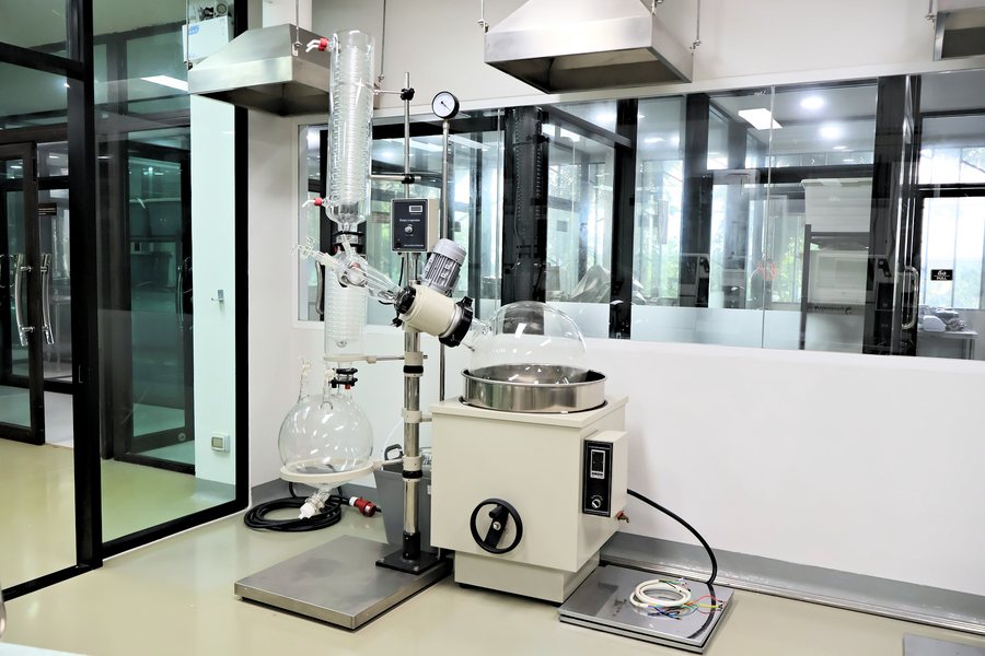 Extraction and concentration at the K-API plant